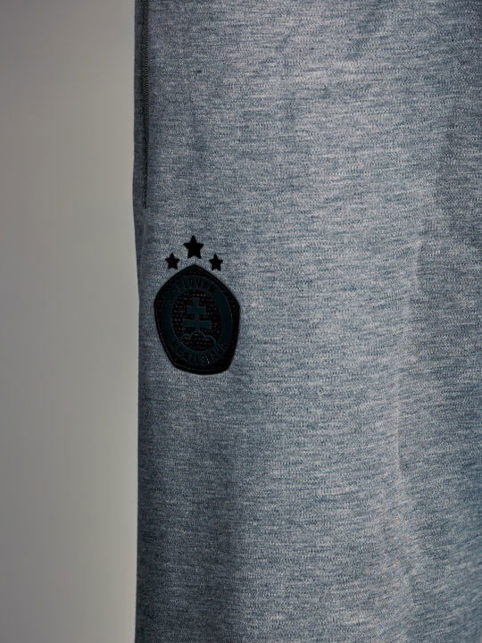 Adidas pánske šedé tepláky s čiernym logom